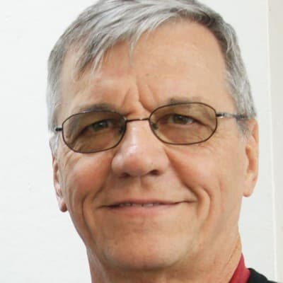 Perfil Miguel Koch